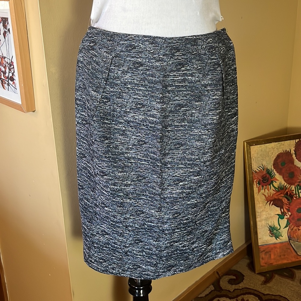 TOMMY HILFIGER Size 4 Pencil NUBBY Blue-White -Black Tweed-Look Career $148 NEW